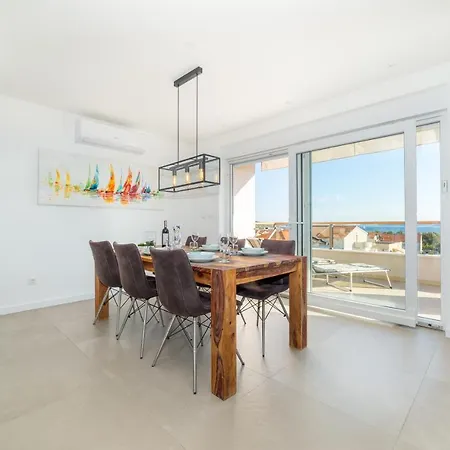 Oceanview Croatia Apartment *